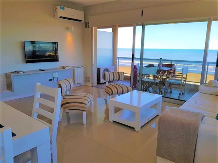 Hotel Tejas Rojas Villa Gesell Eksteriør billede