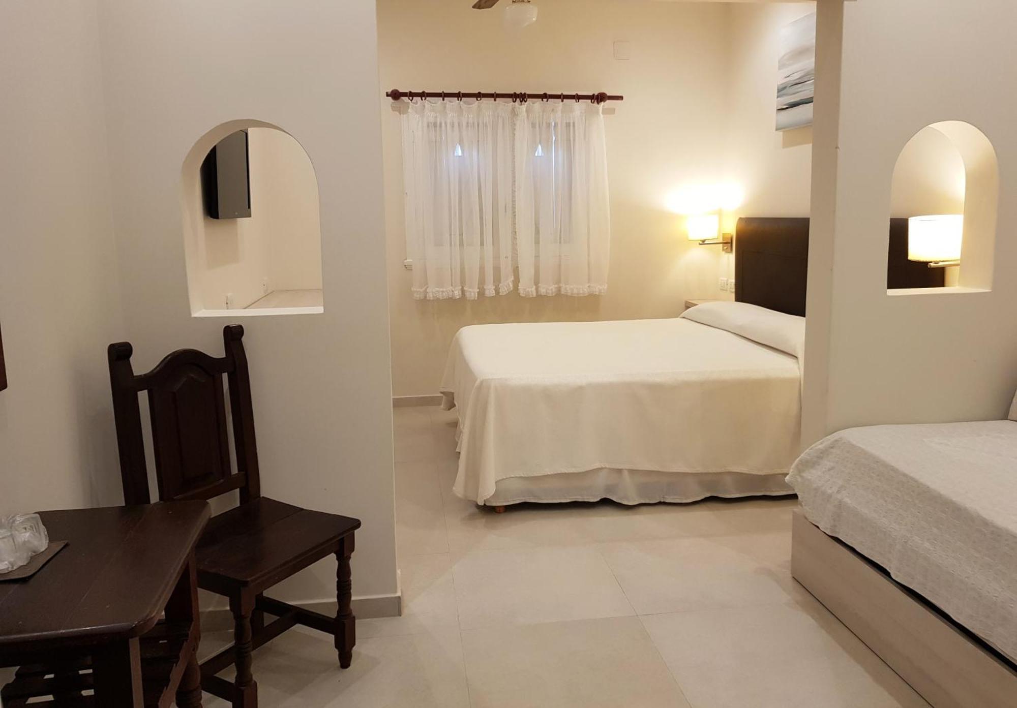Hotel Tejas Rojas Villa Gesell Eksteriør billede