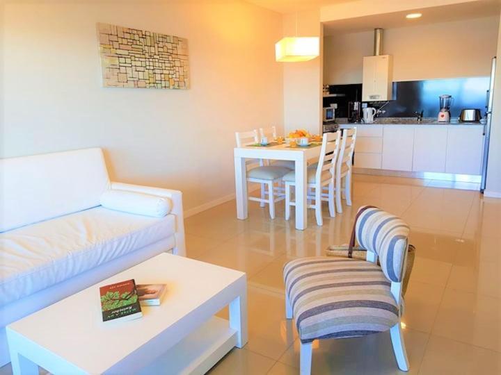 Hotel Tejas Rojas Villa Gesell Eksteriør billede