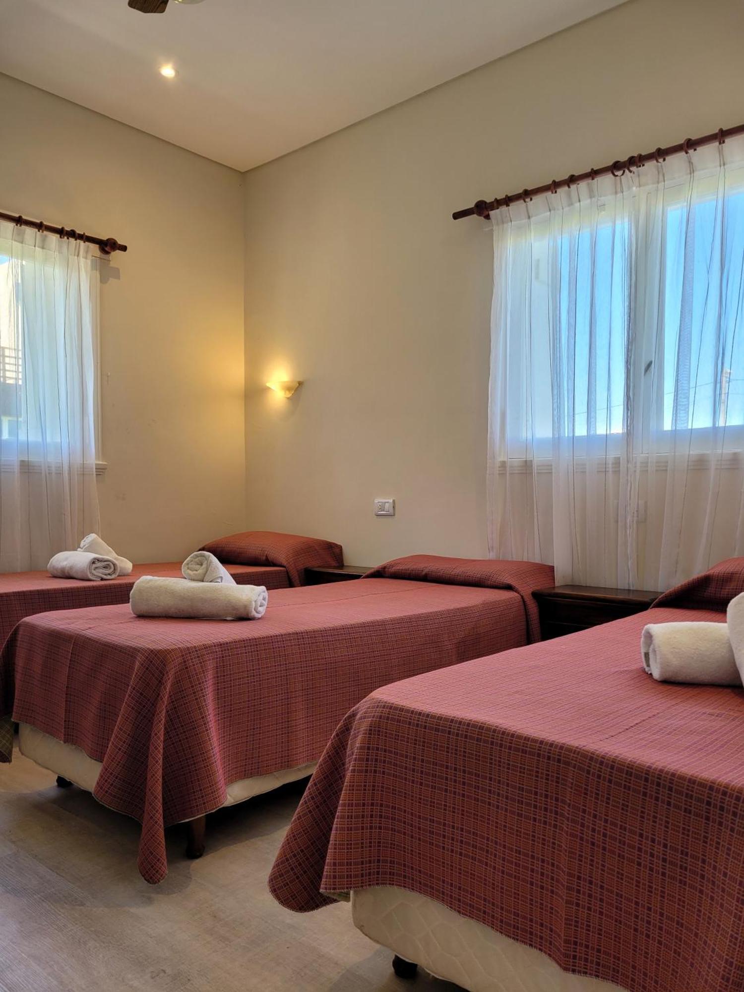 Hotel Tejas Rojas Villa Gesell Eksteriør billede