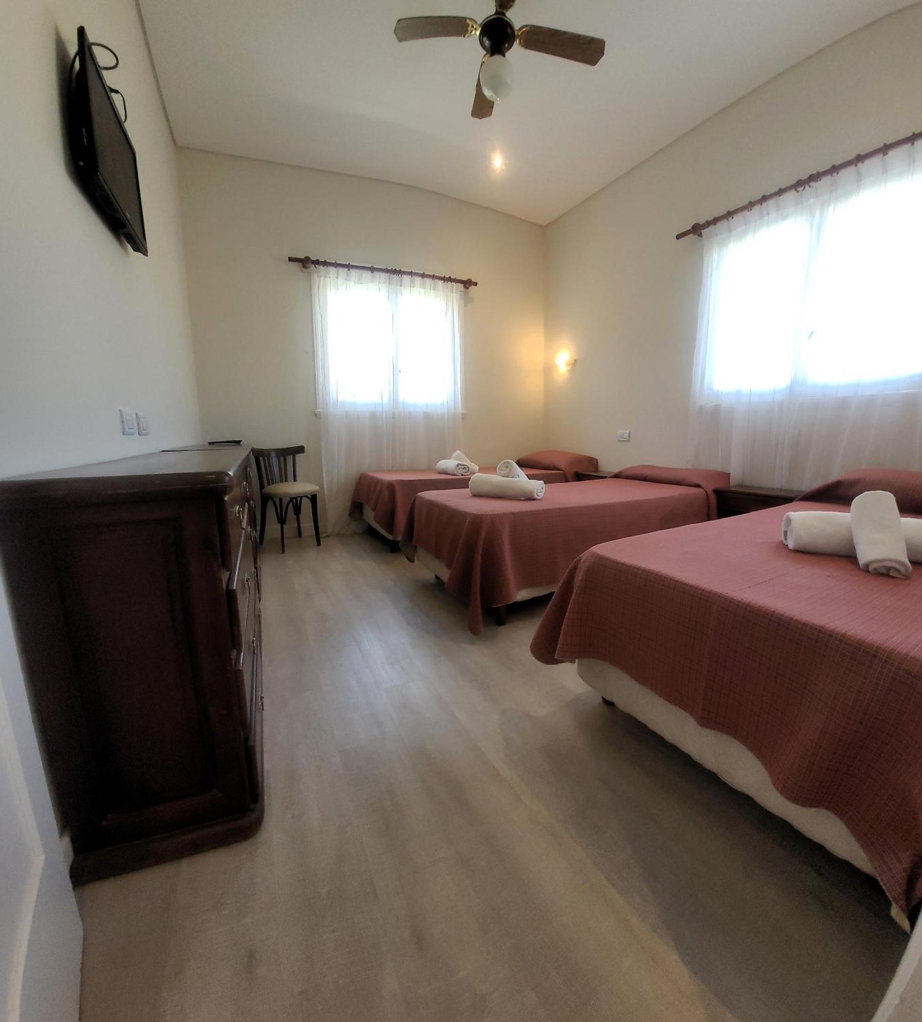 Hotel Tejas Rojas Villa Gesell Eksteriør billede