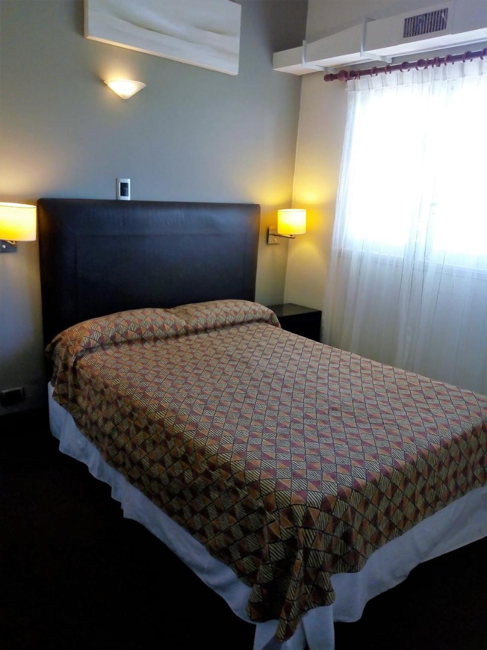 Hotel Tejas Rojas Villa Gesell Eksteriør billede
